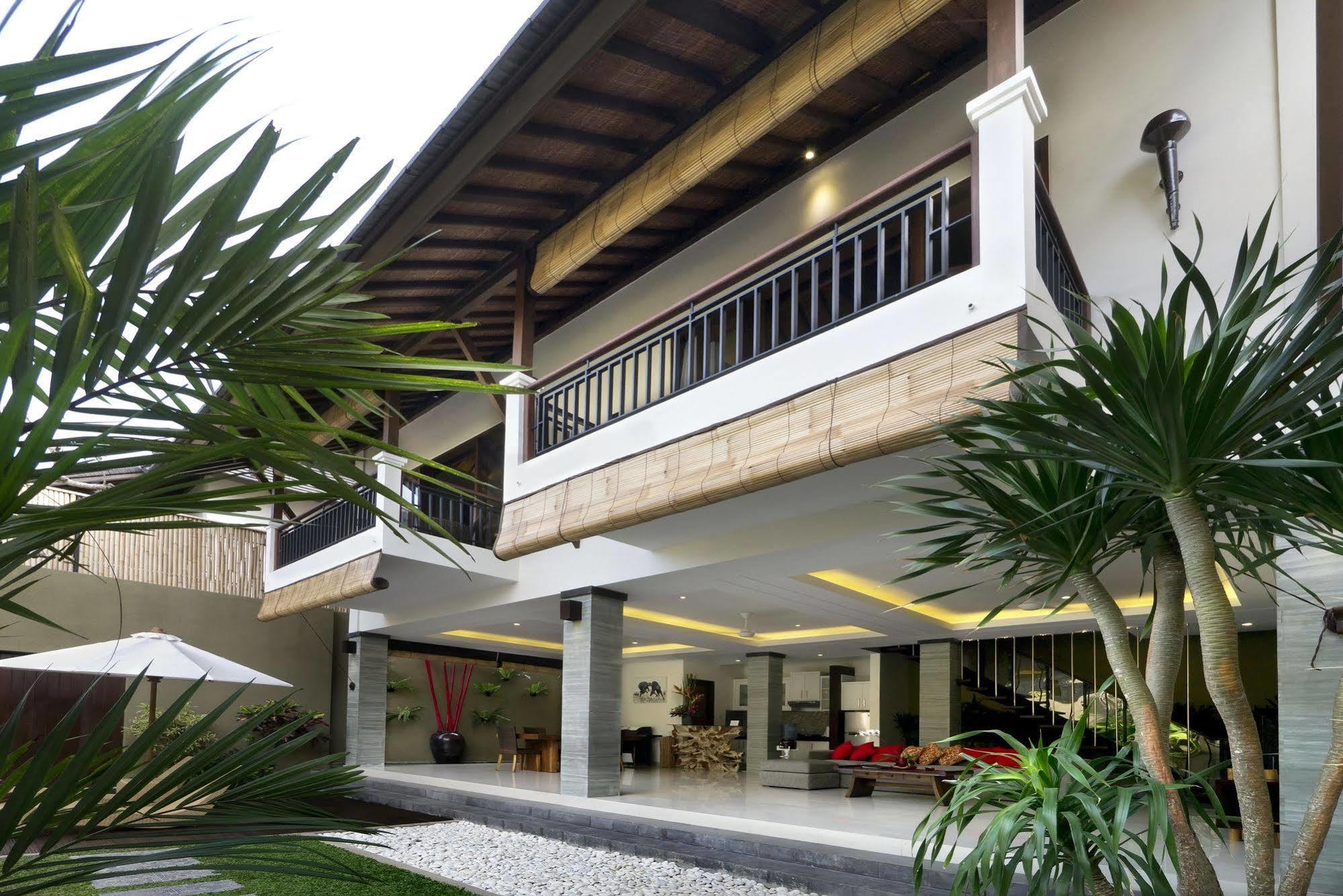 סמיניאק The Kumpi Villas מראה חיצוני תמונה